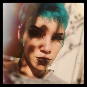 Meet your Posher, Lucy.